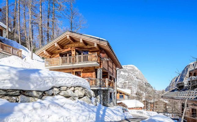 CHALET ACAJUMA