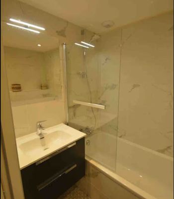 - Photo 6