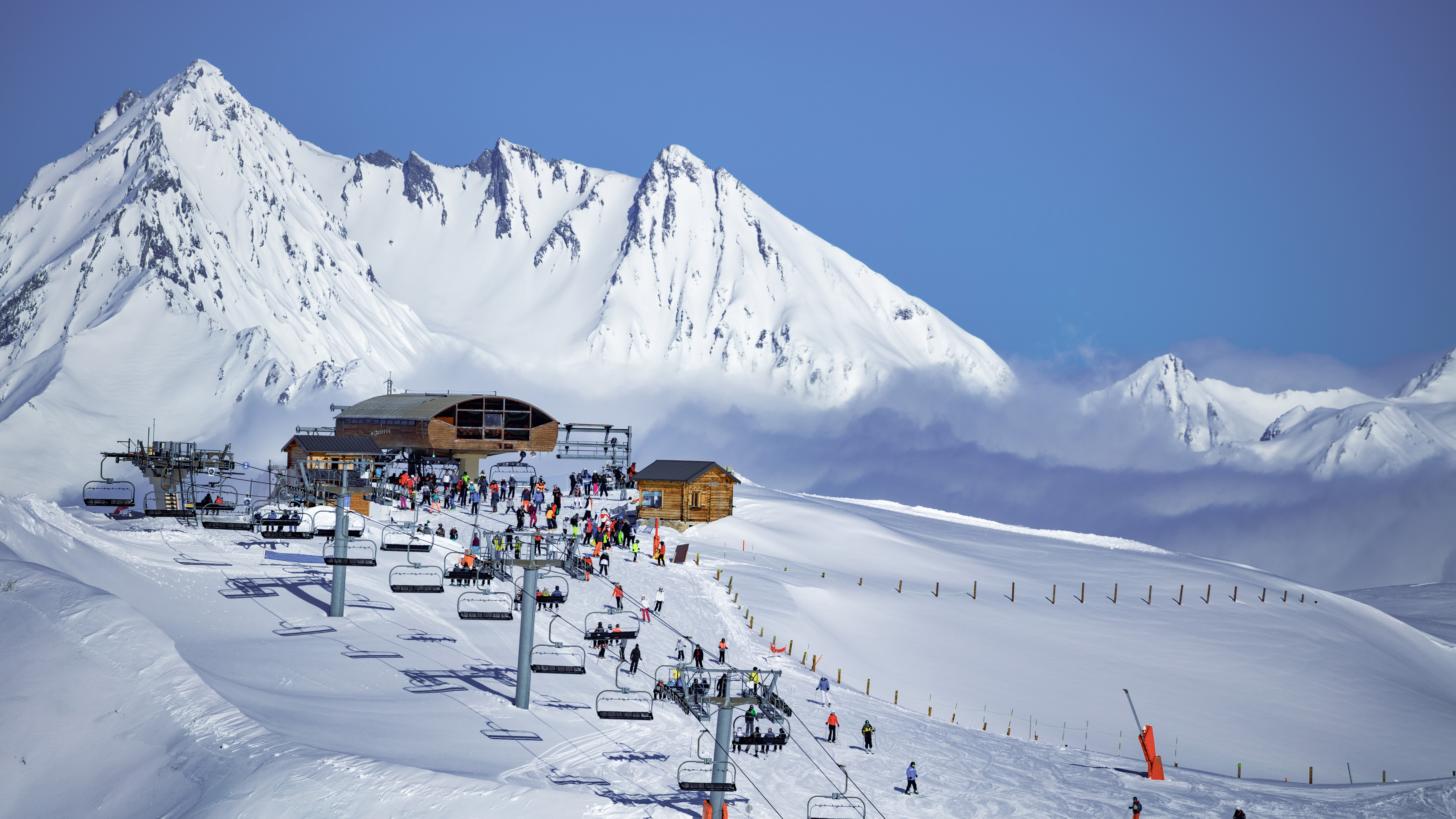 High-altitude stays